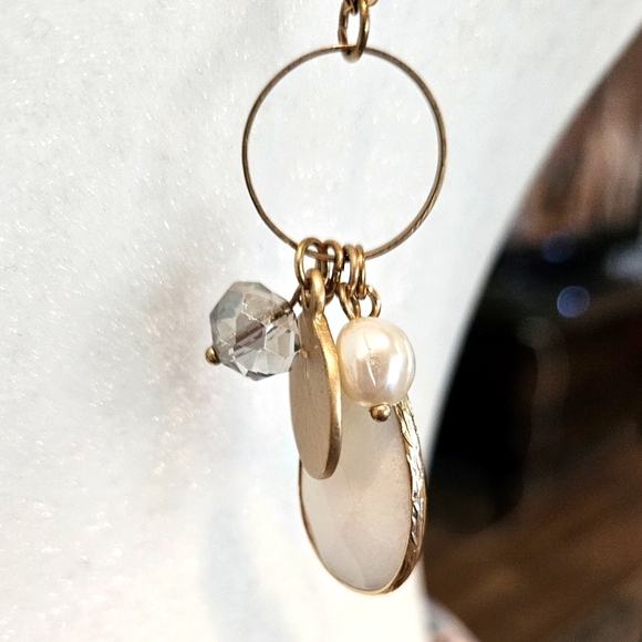 NWT'S - COWGIRL CONFETTI -  Faux White Amethyst Bauble Necklace. - Picture 6 of 7